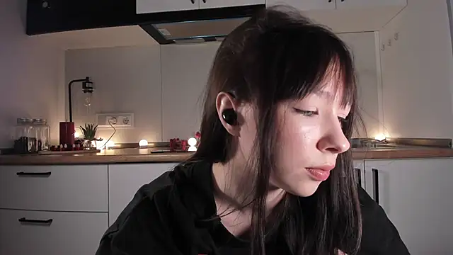 Sindy Juxx online show from February 17, 2026, 8:00 am