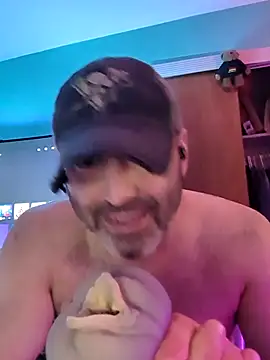 Snapshot of Novabear6996 chatting on February 16, 2026, 5:58 am Novabear6996 online show from February 16, 2026, 5:58 am