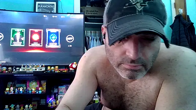 Snapshot of Novabear6996 chatting on April 4, 2026, 8:39 pm Novabear6996 online show from April 4, 2026, 8:39 pm