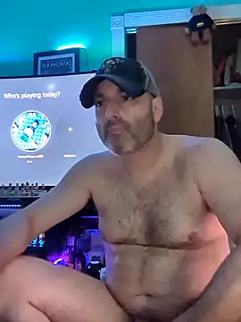 Snapshot of Novabear6996 chatting on April 6, 2026, 8:48 am Novabear6996 online show from April 6, 2026, 8:48 am