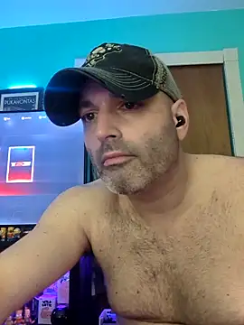 Snapshot of Novabear6996 chatting on April 17, 2026, 5:54 am Novabear6996 online show from April 17, 2026, 5:54 am