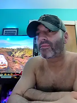 Snapshot of Novabear6996 chatting on April 23, 2026, 4:57 am Novabear6996 online show from April 23, 2026, 4:57 am