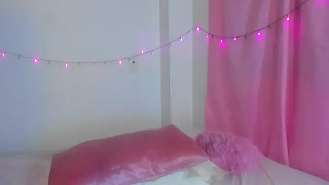 Danna Myst online show from November 26, 2025, 11:50 pm