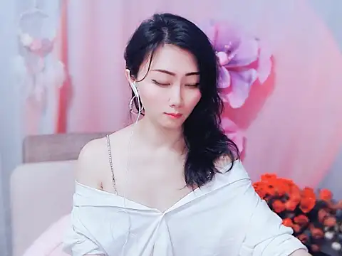 adelamiller online show from December 23, 2025, 1:47 am