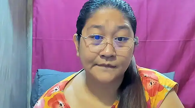hotchubby88 online show from December 9, 2024, 7:39 pm