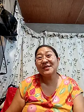 hotchubby88 online show from October 3, 2025, 1:19 pm