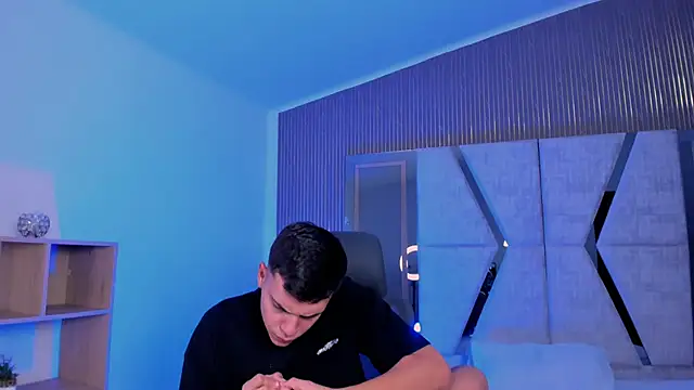 JacobRoberts1 online show from October 29, 2025, 9:05 pm