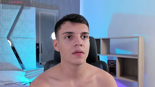 JacobRoberts1 online show from December 5, 2025, 8:38 pm