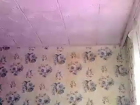 FlowerButterf online show from December 18, 2024, 7:47 am