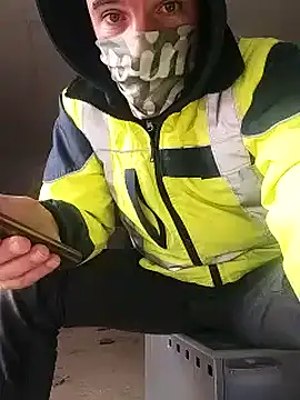 Snapshot of stfbi chatting on February 21, 2025, 11:11 am stfbi online show from February 21, 2025, 11:11 am