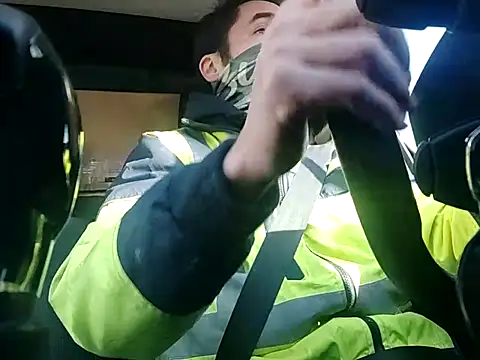 Snapshot of stfbi chatting on February 26, 2025, 8:04 am stfbi online show from February 26, 2025, 8:04 am