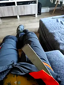 Snapshot of stfbi chatting on February 28, 2025, 3:59 pm stfbi online show from February 28, 2025, 3:59 pm