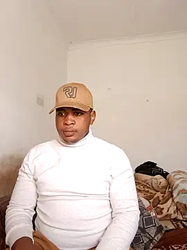 Snapshot of bosszonke123 chatting on April 19, 2026, 12:37 pm bosszonke123 online show from April 19, 2026, 12:37 pm