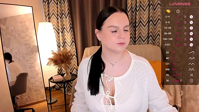 MeganBerry online show from March 18, 2025, 8:36 am