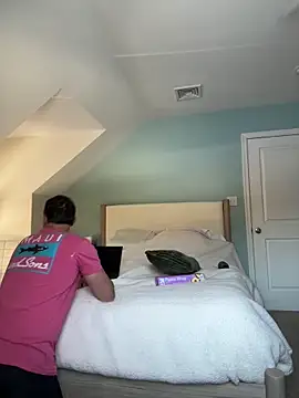 plaintreebull online show from December 18, 2025, 3:51 pm