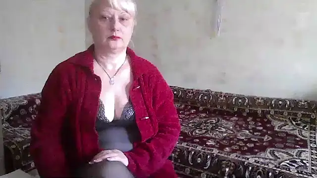 Snapshot of NikolinaBounty chatting on October 2, 2025, 11:39 am NikolinaBounty online show from October 2, 2025, 11:39 am