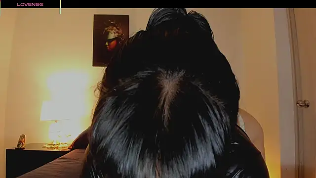 Skay Hot online show from May 5, 2026, 1:46 am