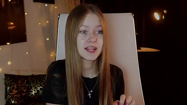 EveMundie online show from March 25, 2026, 6:30 am