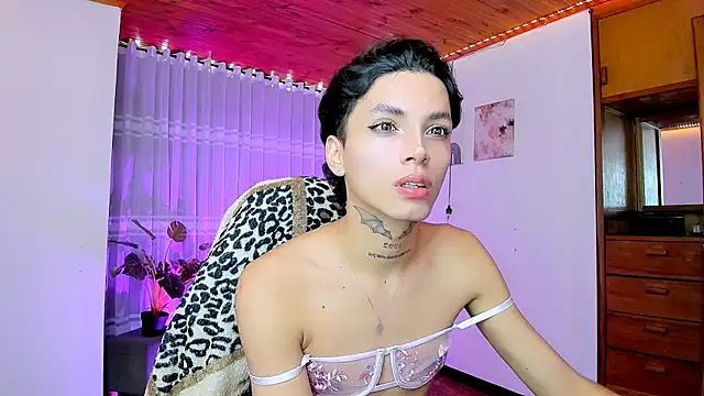 nilam valker online show from May 18, 2026, 7:20 pm