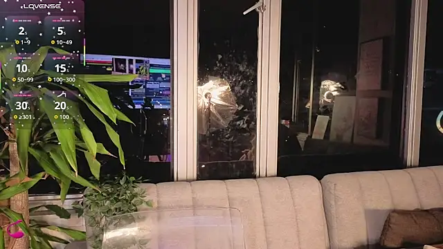 Ivanna West online show from November 5, 2025, 9:53 am