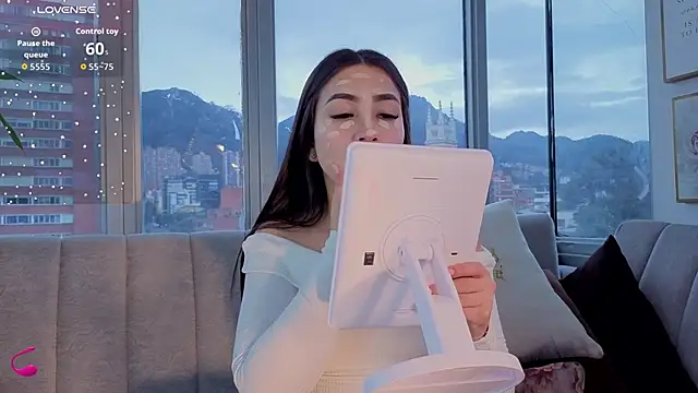 Ivanna West online show from November 24, 2025, 11:32 am