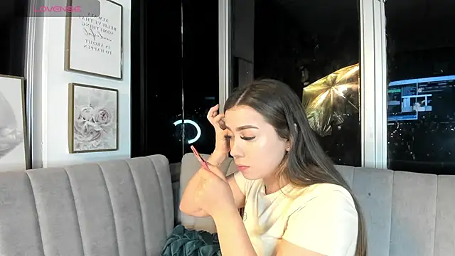 Ivanna West online show from July 8, 2026, 9:58 am