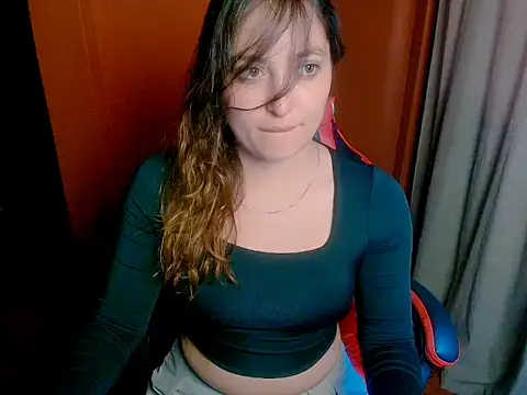 Daianna m  online show from May 5, 2026, 5:43 pm