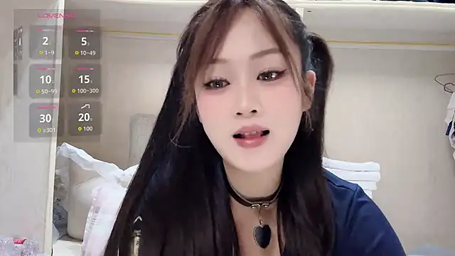 yueyue2003 online show from March 8, 2026, 12:53 pm