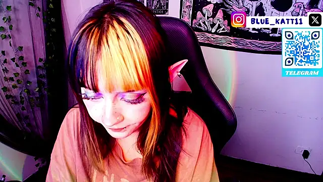 Snapshot of blue_katt chatting on July 22, 2026, 4:26 am blue katt online show from July 22, 2026, 4:26 am