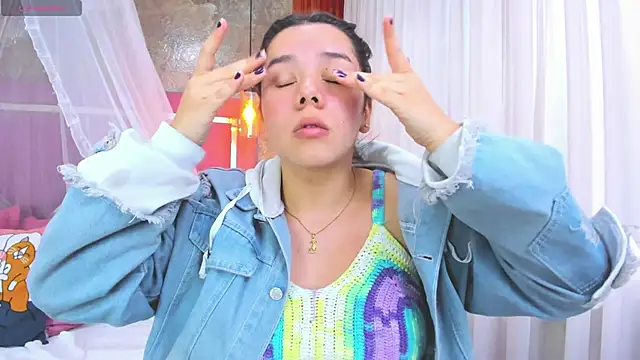 Snapshot of EmmaSulivan chatting on September 19, 2025, 12:06 pm EmmaSulivan online show from September 19, 2025, 12:06 pm