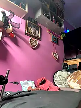 Snapshot of sexymelli18 chatting on October 22, 2025, 5:45 pm sexymelli18 online show from October 22, 2025, 5:45 pm