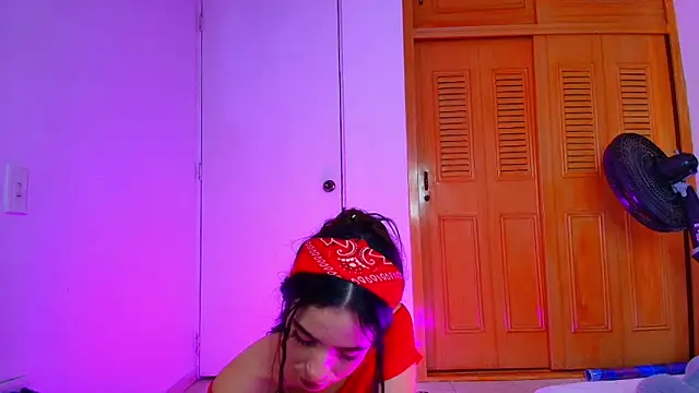 Snapshot of Peach_Rose_ chatting on March 3, 2025, 10:10 pm Peach Rose  online show from March 3, 2025, 10:10 pm