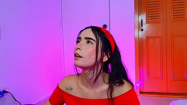 Snapshot of Peach_Rose_ chatting on March 4, 2025, 1:12 am Peach Rose  online show from March 4, 2025, 1:12 am