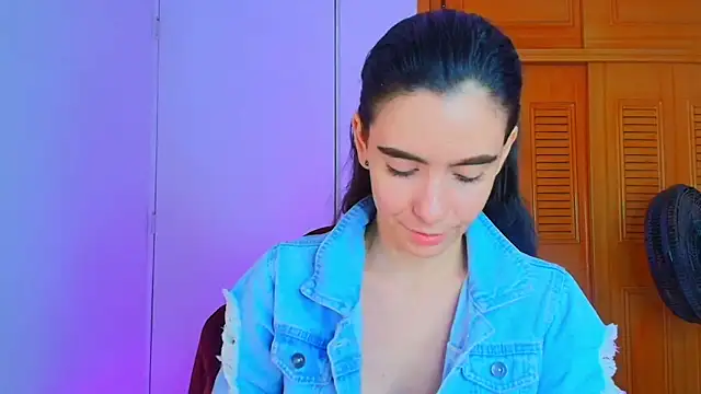 Snapshot of Peach_Rose_ chatting on March 11, 2025, 12:22 am Peach Rose  online show from March 11, 2025, 12:22 am