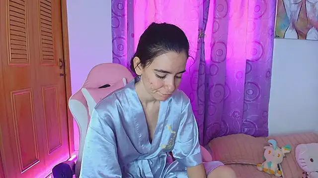 Snapshot of Peach_Rose_ chatting on September 13, 2025, 5:46 pm Peach Rose  online show from September 13, 2025, 5:46 pm