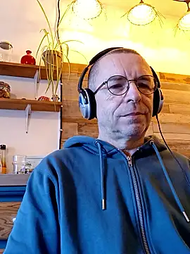 Xavspank2 online show from January 6, 2026, 9:02 am