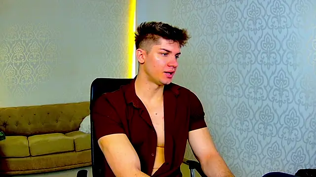 Snapshot of MaxKaiden chatting on February 11, 2026, 5:56 am MaxKaiden online show from February 11, 2026, 5:56 am