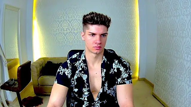 Snapshot of MaxKaiden chatting on February 12, 2026, 5:57 am MaxKaiden online show from February 12, 2026, 5:57 am