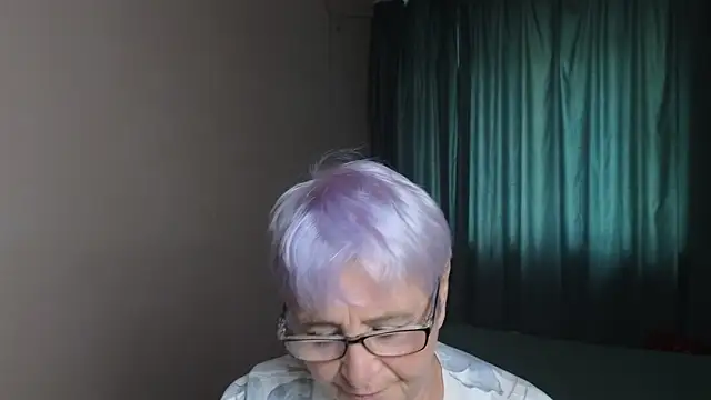 Sandra Snowflake online show from October 10, 2025, 11:53 am