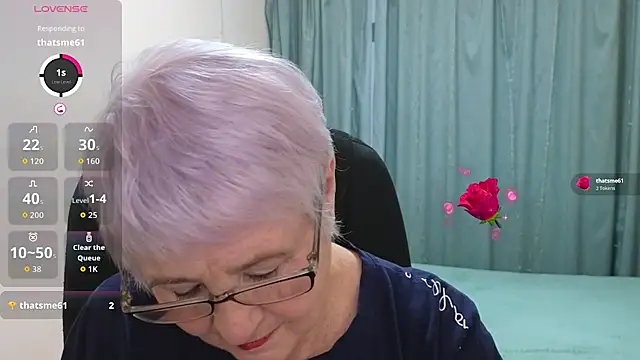 Sandra Snowflake online show from November 28, 2025, 12:30 pm