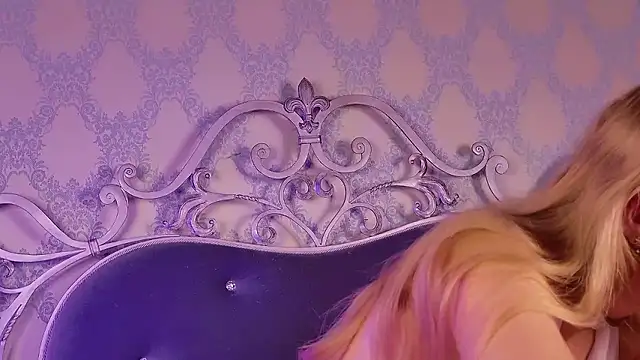 Snapshot of BECKI_VRES chatting on September 16, 2025, 3:46 pm BECKI VRES online show from September 16, 2025, 3:46 pm