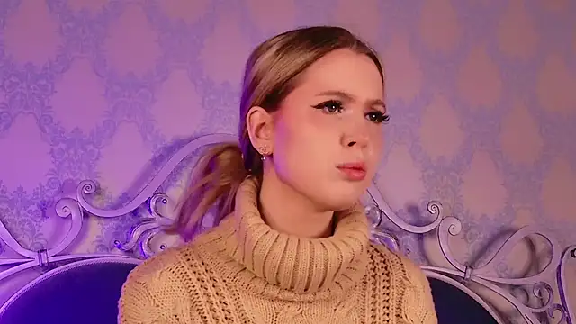 Snapshot of BECKI_VRES chatting on October 15, 2025, 8:31 pm BECKI VRES online show from October 15, 2025, 8:31 pm