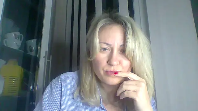 Mary888x online show from March 1, 2025, 9:15 pm