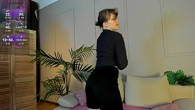 Snapshot of Rada_Woods chatting on March 5, 2025, 3:40 am Rada Woods online show from March 5, 2025, 3:40 am