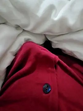 Snapshot of skiciyunis chatting on October 22, 2025, 9:14 pm skiciyunis online show from October 22, 2025, 9:14 pm