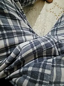 Snapshot of skiciyunis chatting on February 15, 2026, 5:09 pm skiciyunis online show from February 15, 2026, 5:09 pm