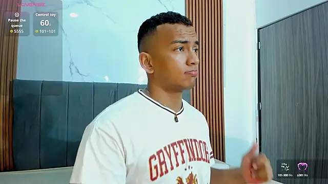 Rafa2004Cruz online show from September 30, 2025, 11:48 am