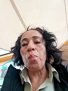 Coeur de luxure online show from March 18, 2026, 1:47 pm