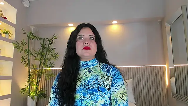 Snapshot of GeorginaReyes chatting on March 20, 2025, 10:29 pm GeorginaReyes online show from March 20, 2025, 10:29 pm