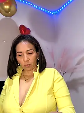 Mrsvictoriaaa online show from February 21, 2025, 2:38 pm